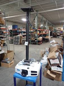 lot 28 image: Epson PowerLite Pro G6750WU H542A Projector w ceiling mount, display box, and highspeed HDMI cable included