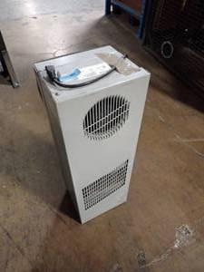 lot 85 image: data chiller