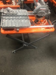 RIDGID 9 Amp Corded 7 in. Wet Tile Saw with Stand In good condition