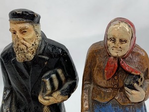 lot 63 image: Jewish Couple Figurines