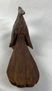 lot 93 image: Beautiful Carving of a Wooden Bird