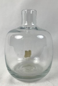 lot 105 image: Hand Blown Glass Vase