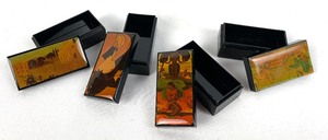 lot 114 image: Four Tiny Boxes with Lacquered Lids Featuring Famous Art Scenes