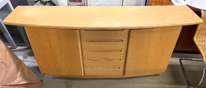 lot 7 image: Quality Modern Console Cabinet Side Board