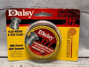 lot 72 image: 500 Rounds .177 Flat Nose Pellets