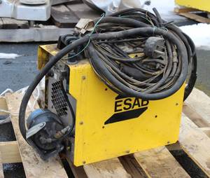 lot 11 image: Plasma Cutter ESAB PCM- 875