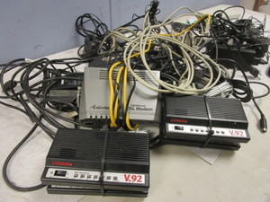 lot 425 image: ASSRTD. POWER CORDS, FOR RETAIL, OFFICE EQUIPMENT, AND MORE