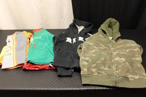 Boys size 7, 2 sweat shirts, 2 pjs...