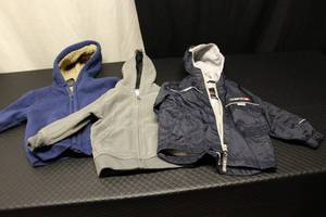 Boys 18 months, 2 sweatshirts, Belo...