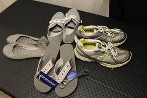 Shoe size 7, 4 pair...