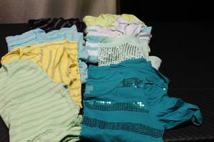 Jrs size LXL, 8 tops...