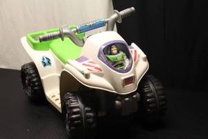 Buzz Light Year Ride On, charge lig...