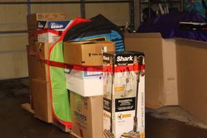 Huge  mystery  lot of unsold lots, ...