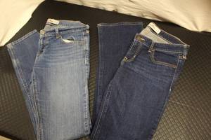 Hollister waist 27 length 33 5R 2 p...