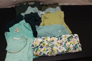 size S, 9 tops...