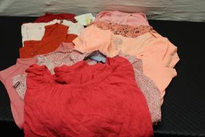 size M, 10 tops...