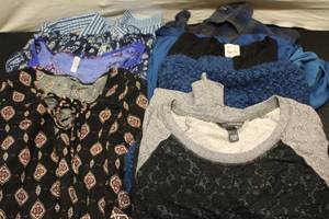 size M, 10 tops...