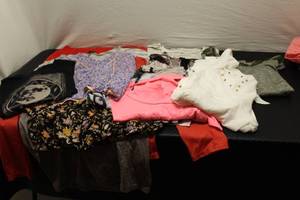 size XL, 14 tops...