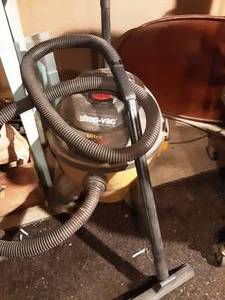 8 Gallon Shop Vacuum