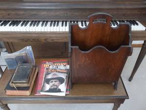 lot 20 image: Vintage Wood Magazine Rack & Antique Bibles