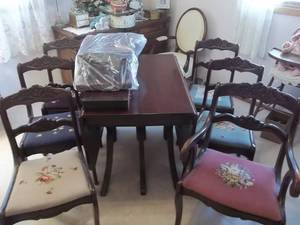lot 38 image: Duncan Phyffe Table & 6-Chairs With Leaves & Pads-38 x 26 Dropped & 60 x 38 Extended