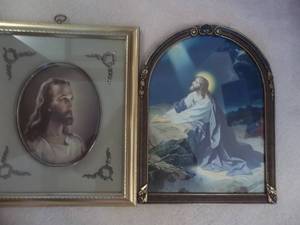 lot 39 image: 2-Framed Jesus Pictures 17x15