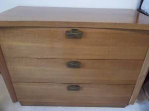 lot 47 image: 3-Drawer Chest Without Contents