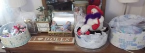 lot 50 image: Dolls & Doll Accessories