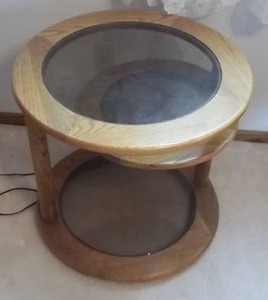 lot 53 image: 2- 3 Tier Round Oak Tables 23 Diameter x 21 Pulls Out & A Pair Of Lamps
