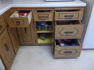 lot 76 image: Contents Of 5 Drawers & 1-Cupboard