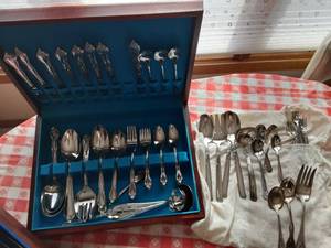 lot 93 image: Assorted Stainless & Some Silver Plated Flatware