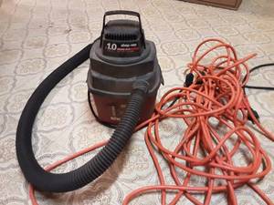 lot 177 image: 1-Gallon Shop Vac  Extension Cord