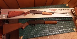 lot 205 image: Crosman 760 Pumpmaster Pellet, BB, Repeater Rifle