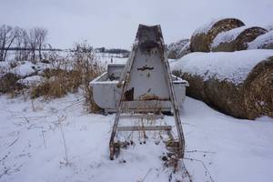 Waste Quip 12 Roll Off Hook Truck Cement Box