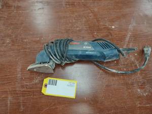 lot 28 image: Bosch B7000 Detail Sander...