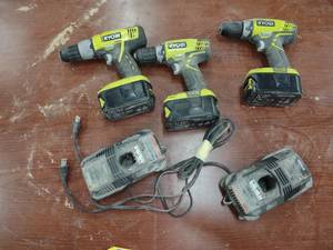 lot 32 image: (3) Ryobi Drills, 18 Volt Li-ion Ba...