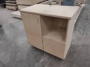 lot 93 image: Cabinet...