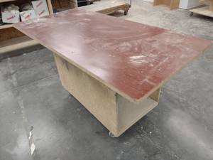 lot 142 image: Cart...