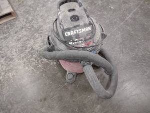 lot 143 image: Craftsman 4 hp WetDry Vacuum...