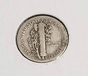 lot 28 image: 1920-S MERCURY DIME