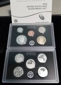 lot 03-A image: 2019 US SILVER PROOF SET IN ORIGINAL PACKAGING
