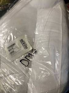 Side Sleeper Arm Rest Posture Pillow (1) - White PP27-OS-WHITE, NEW