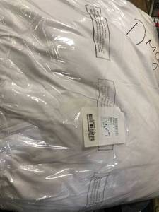 18 in. Sq. TCS Down-Free Down Alternative Medium Density Pillow Insert (1), PO46-E-WHITE, NEW