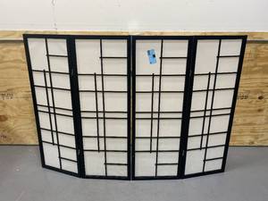 lot 82 image: 4-Panel Room Divider