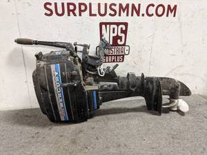 lot 2 image: Mercury Outboard Boat Motor 9.8 HP