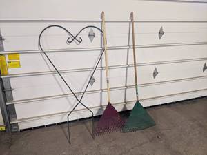 lot 49 image: Garden Plant Hanger and (2) Leaf Rakes