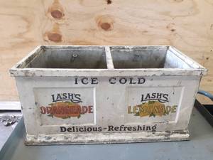 lot 685 image: Antique Lashs Orangeade and Lemonade Cooler