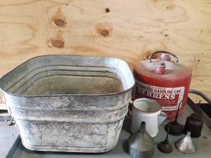 lot 688 image: Square Galvanized Washtub, Metal Fuel Can, Oilers and More