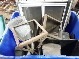 lot 738 image: Tote w Jacks, Lawn Edging, Gutter Guards and More