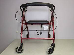 lot 93 image: Prevari 4 Wheel Rollator